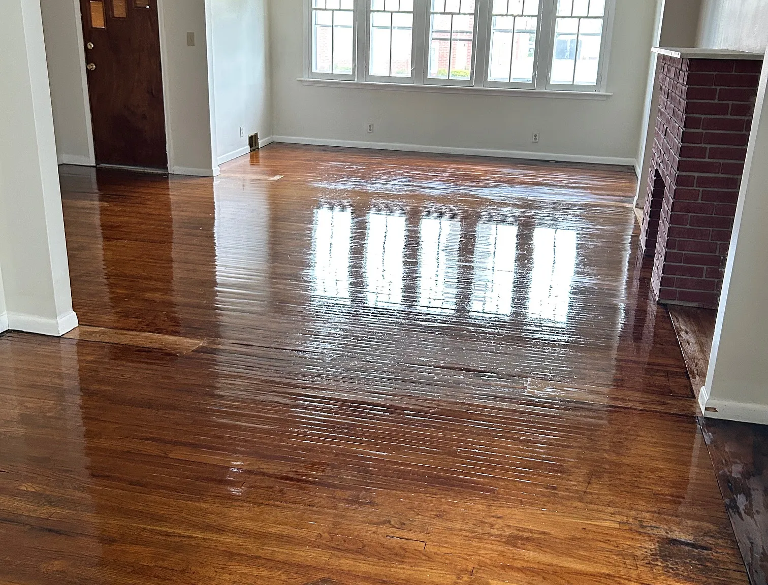 3 bed, 1400 sqft, $1,600 — Photo 2