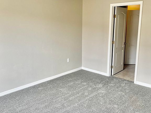 5th image of 2187 Harrison St #12