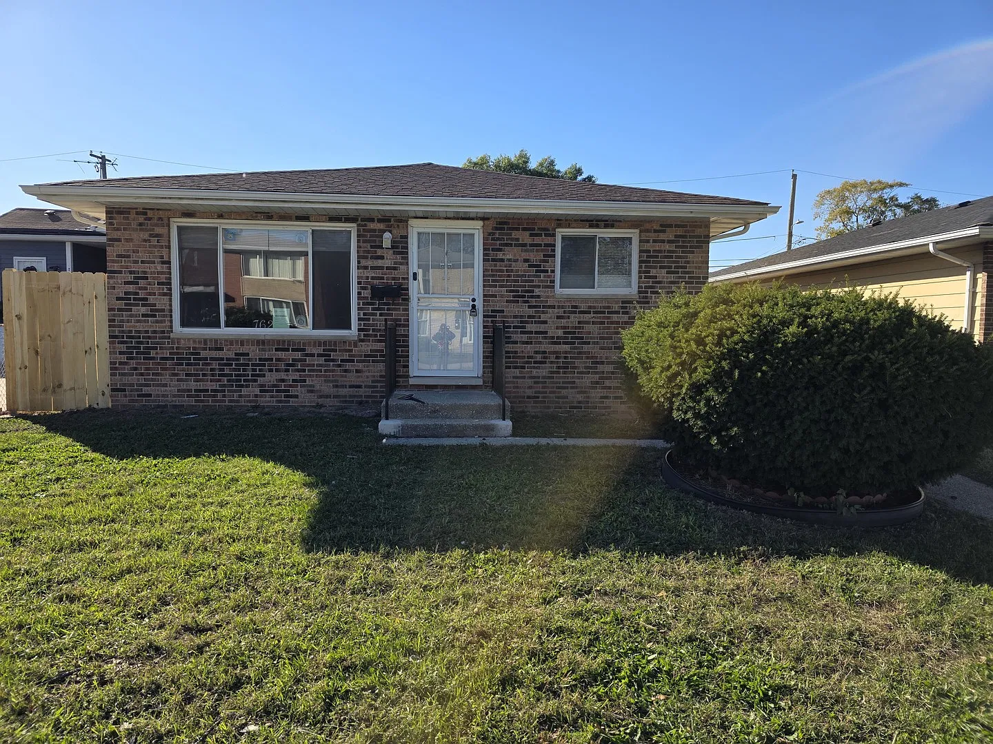 3 bed, 1070 sqft, $2,200 — Photo 1