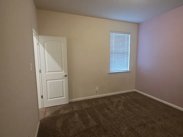 1393 Shipyard Dr — Photo 36