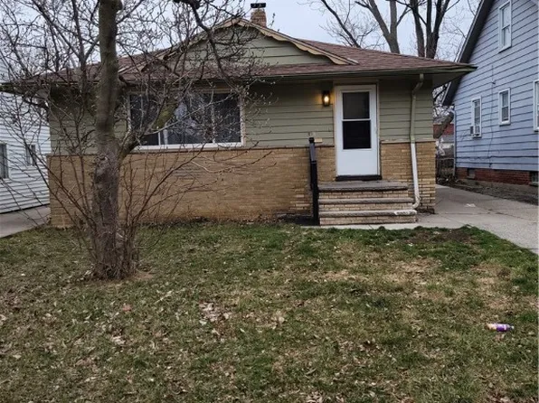 1511 E 193rd St, Euclid, OH 44117