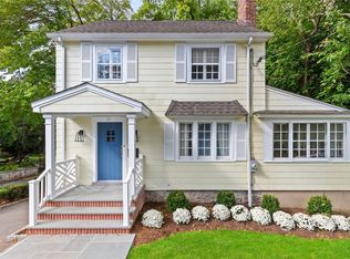21 Hillcrest Ave, Larchmont, NY 10538
