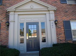 667 Robinwood Dr APT A, Pittsburgh, PA