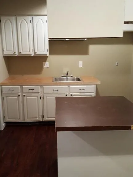 1720 Kings Mill Ct — Photo 4
