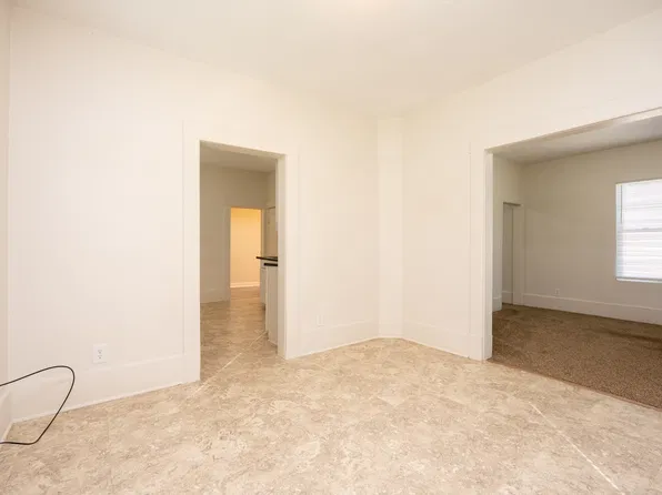 303 N Walnut St, Wichita, KS 67203