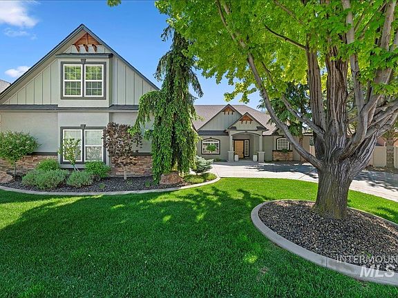 3rd image of 3758 S Merrivale Way