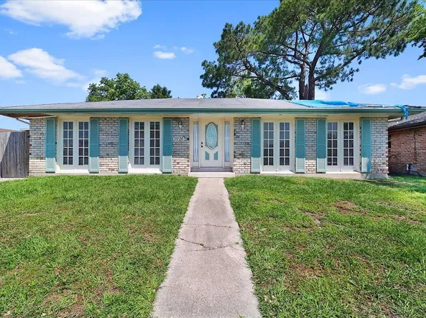 6731 Coventry St, New Orleans, LA 70126