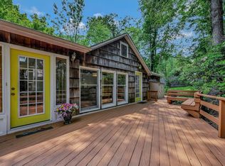 10 Maple Ave, Setauket, NY 11733