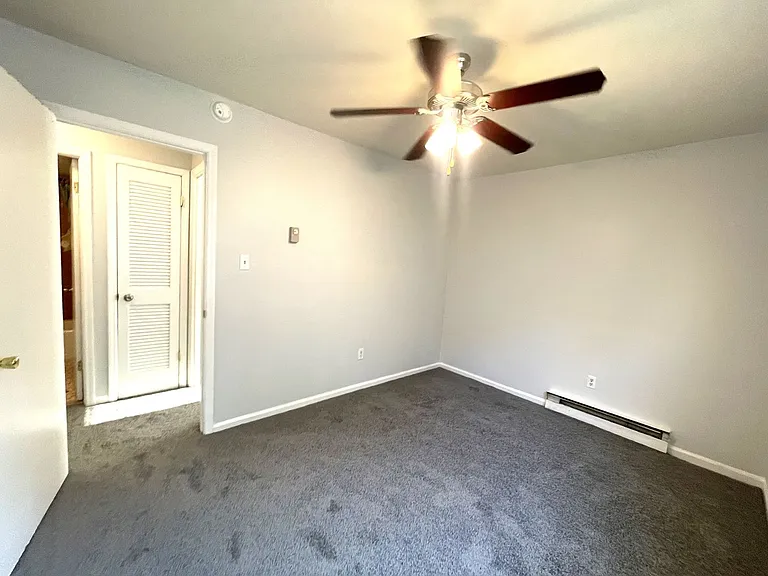 243 Maryland Ave — Photo 16