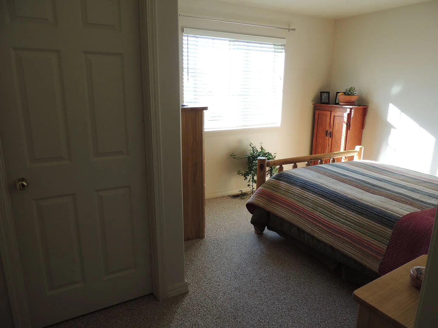 3301 Laredo B — Photo 4