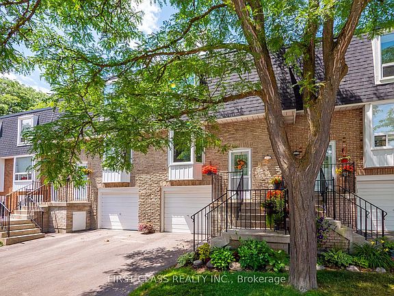 2nd image of 202 Royal Orchard Blvd