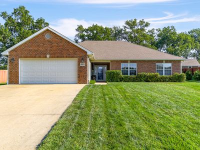 6321 Ruth Ann Ave, Hallsville, MO, 65255