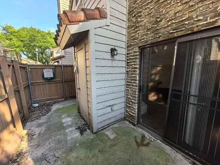 885 Dublin Dr #1 — Photo 6
