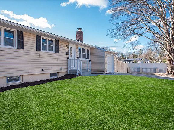 2nd image of 33 Birchgrove Dr