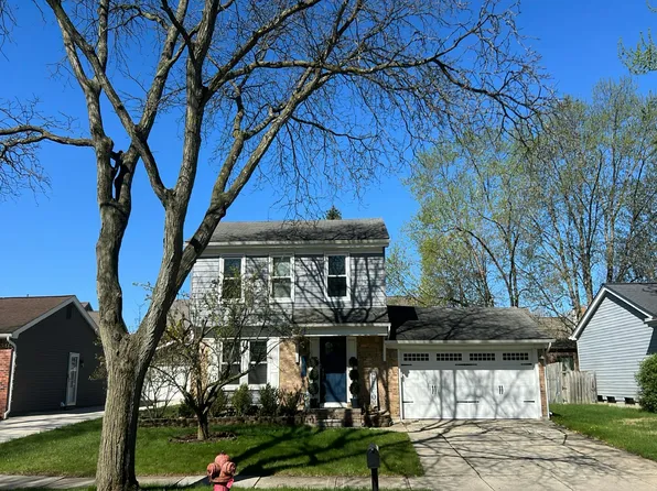 1200 Heritage Dr, Canton, MI 48188
