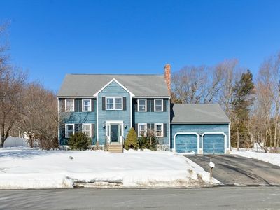 1 Maura Elizabeth Ln, Foxboro, MA, 02035