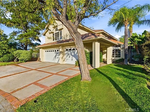 5th image of 28360 Easton Ln