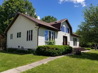 62 Mayott Rd, Altona, NY 12910