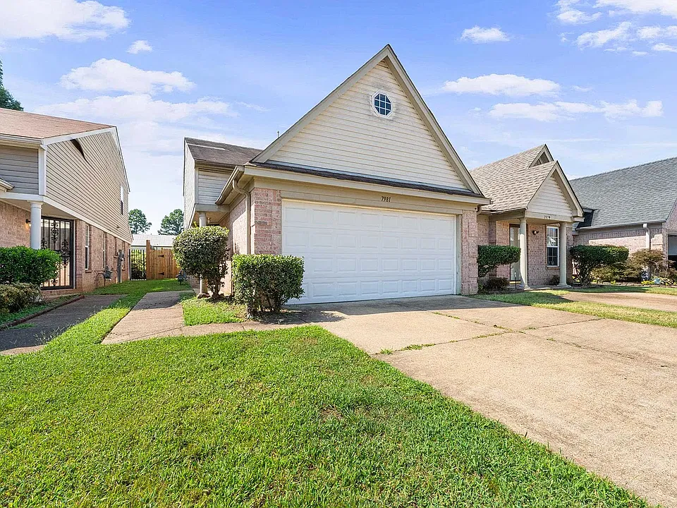 7981 Marsha Woods Dr