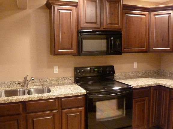 2nd image of 312 E Old Granite Cv