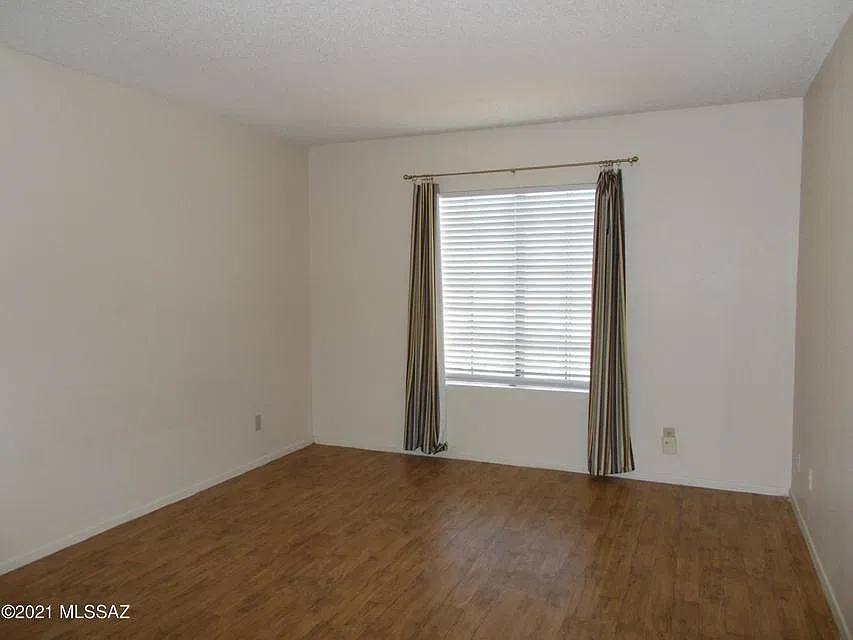 2 bedroom Condo,$1095.00 — Photo 4