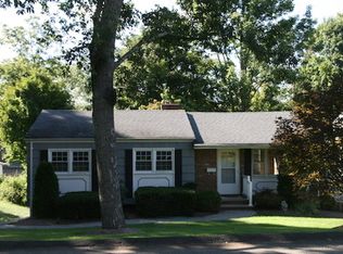 45 Walton Ave, Oakland, NJ 07436