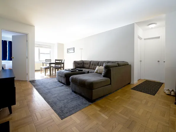 155 East 34th Street image 1 of 16