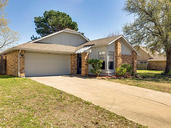 2nd image of 2705 Armstrong Dr