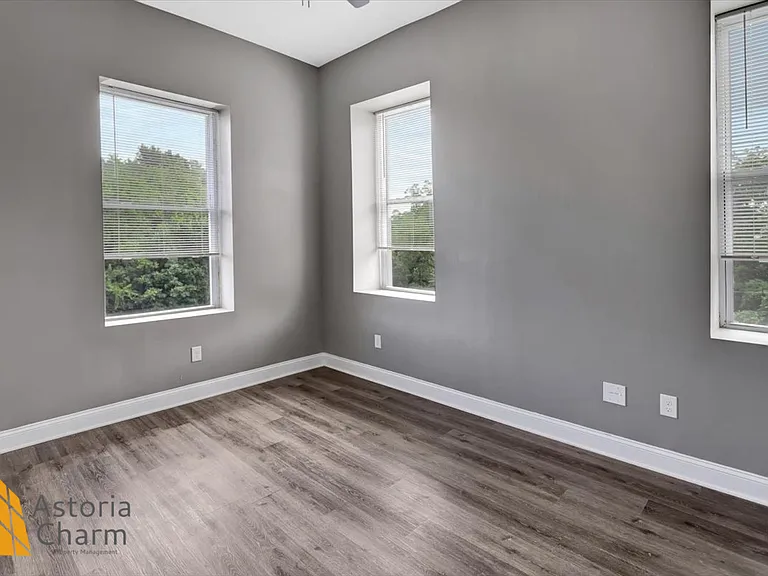 3301 Elgin Ave #303 — Photo 10
