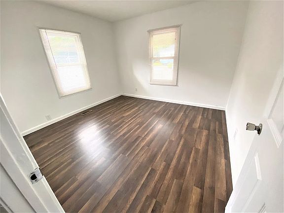 3rd image of 3816 Ethel Ave