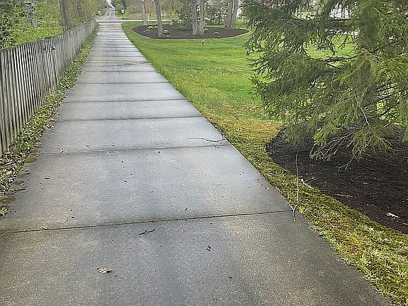 3rd image of 4890 New Milford Rd