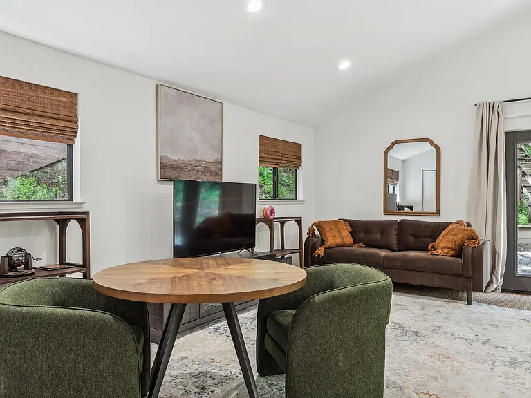 10 Angelica Ct #A — Photo 13