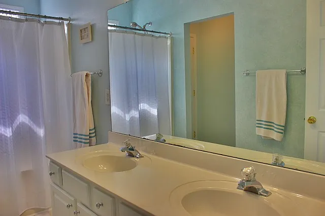 1008 Goldmist Ln — Photo 8