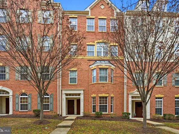 2551 Eastbourne Dr, Woodbridge, VA 22191