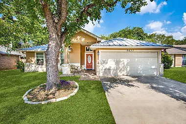 9035 Wellesley Manor Dr — Photo 14