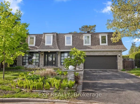 899 Dresden Cres, Ottawa, ON K2B 5H8