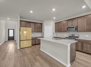 2860 Fox Trail Ln, Fort Worth, TX 76108