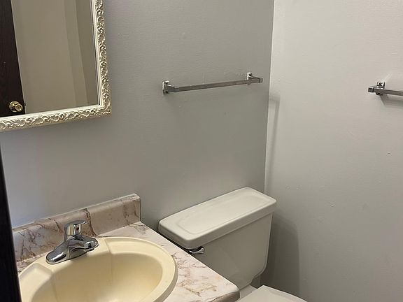 3rd image of 105 Palmer Ln #0B-1Ba