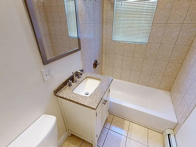 55 Hazelton St #2 — Photo 8