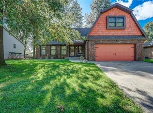 511 NE Mulberry St, Lees Summit, MO 64086