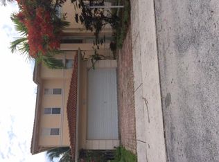 15933 SW 63rd Ter, Miami, FL 33193