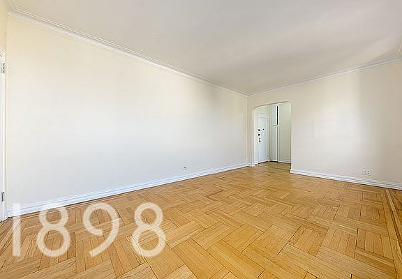 2nd image of 185 E 162nd St APT 4F