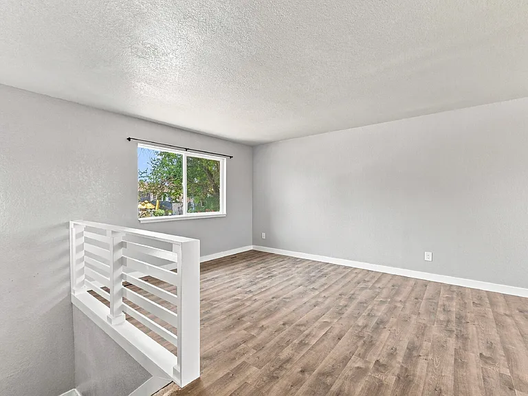 2523 Ember Dr — Photo 5
