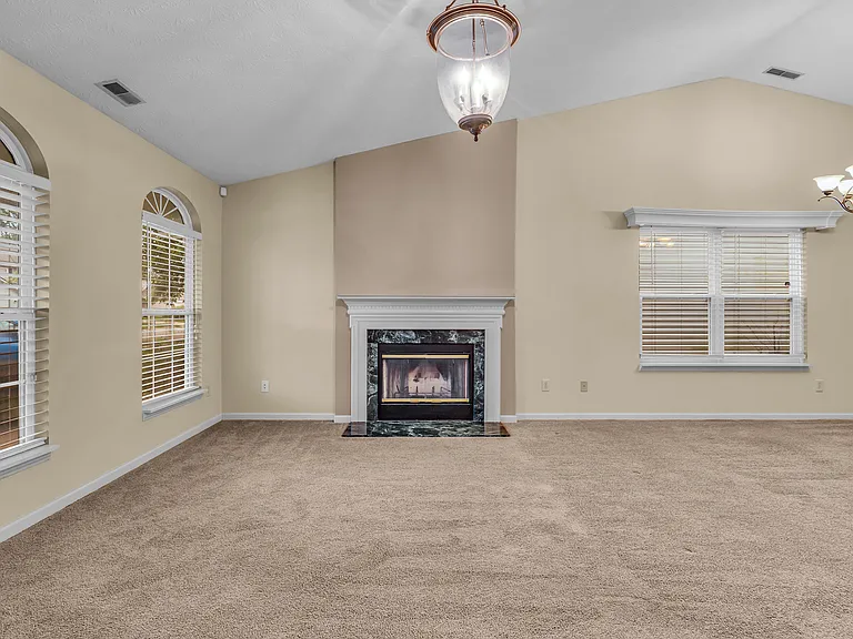 6748 Wimbledon Dr — Photo 6