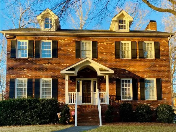 1721 Huntington Woods Ct, Winston Salem, NC 27103