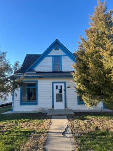 211 W 2nd Ave, Fort Pierre, SD, 57532