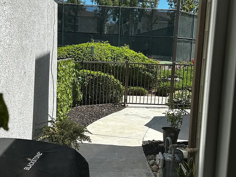 1555 Orange Ave #602 — Photo 1
