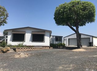 7027 P SE, Warden, WA 98857