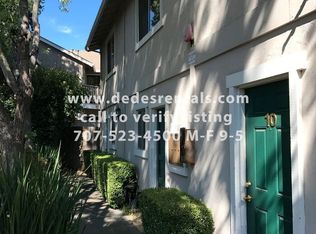 48 Lark Center Dr, Santa Rosa, CA 95403