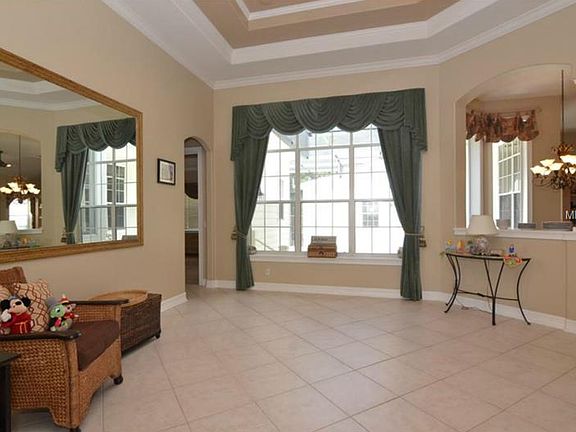 4th image of 216 Eastpark Dr